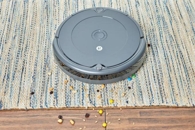 iRobot Roomba 694 Robot Odkurza mieszankę dywanu i drewnianej podłogi